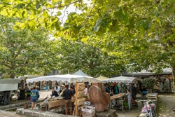 Marché bio sur la placette de Port-en-Dro à Carnac