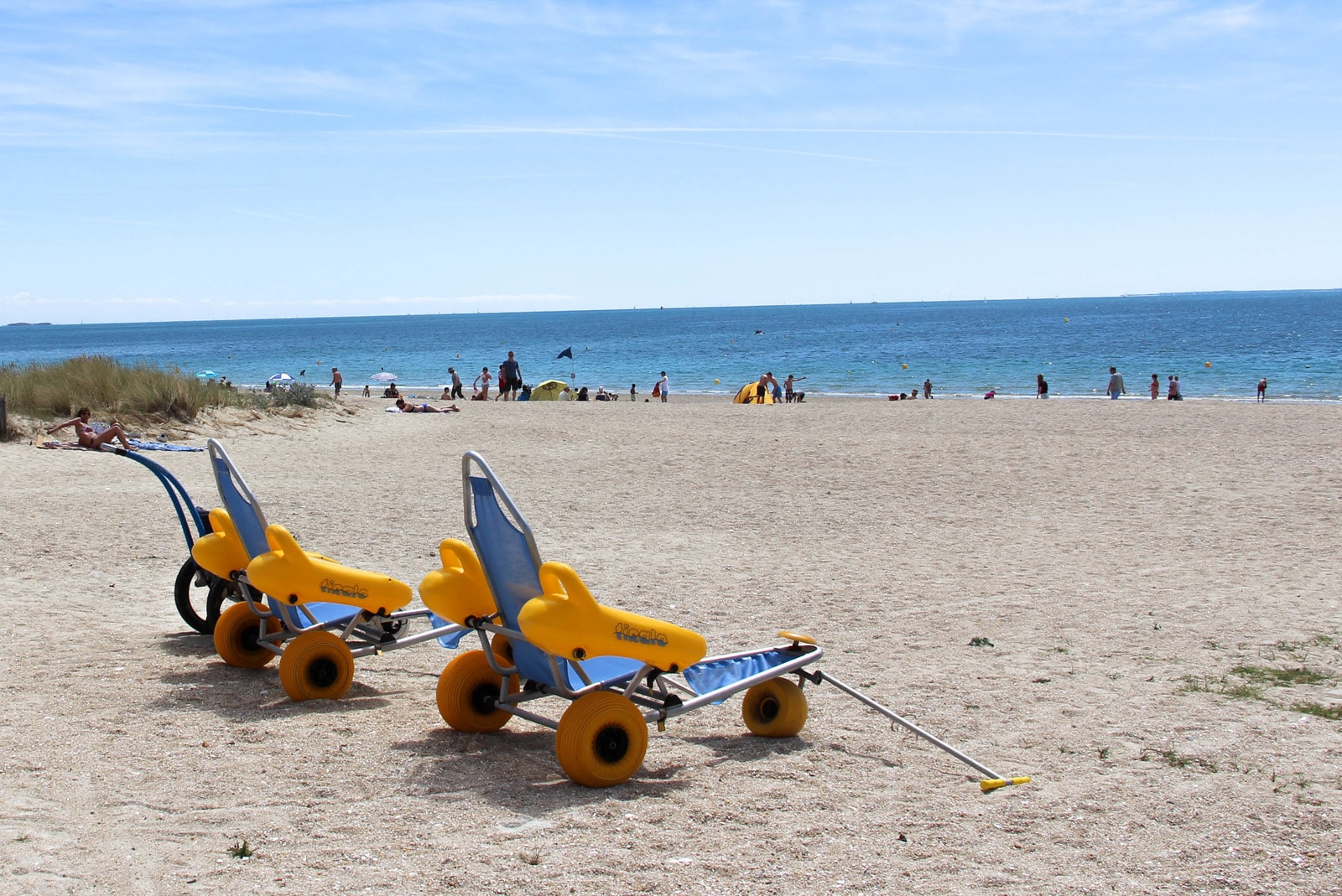 Beach accessible to people with reduced mobility at Carnac