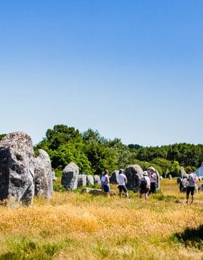 Visite guidée dans les alignements de Carnac