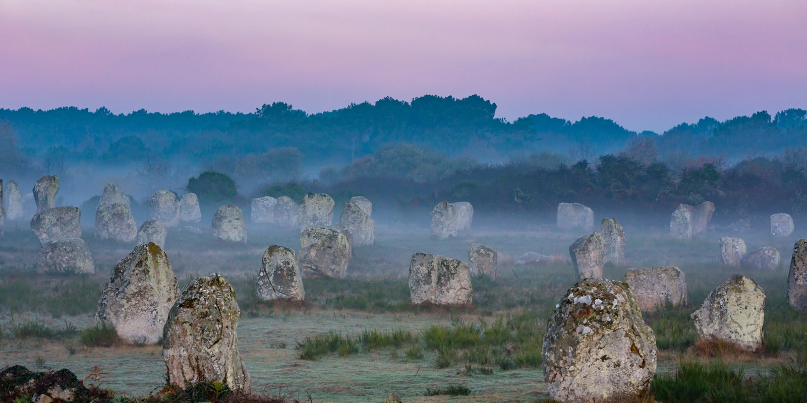 Légendes sur les menhirs de Carnac