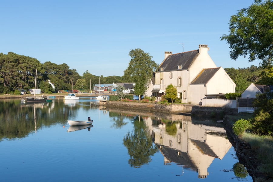 Le paysage de l'étang du moulin du lac à Carnac