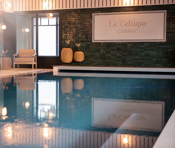 Piscine de l'hôtel spa Le Celtique à Carnac