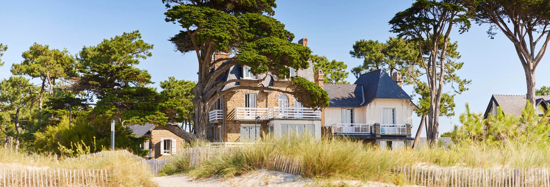 Villas du front de mer à Carnac copyright Alexandre Lamoureux